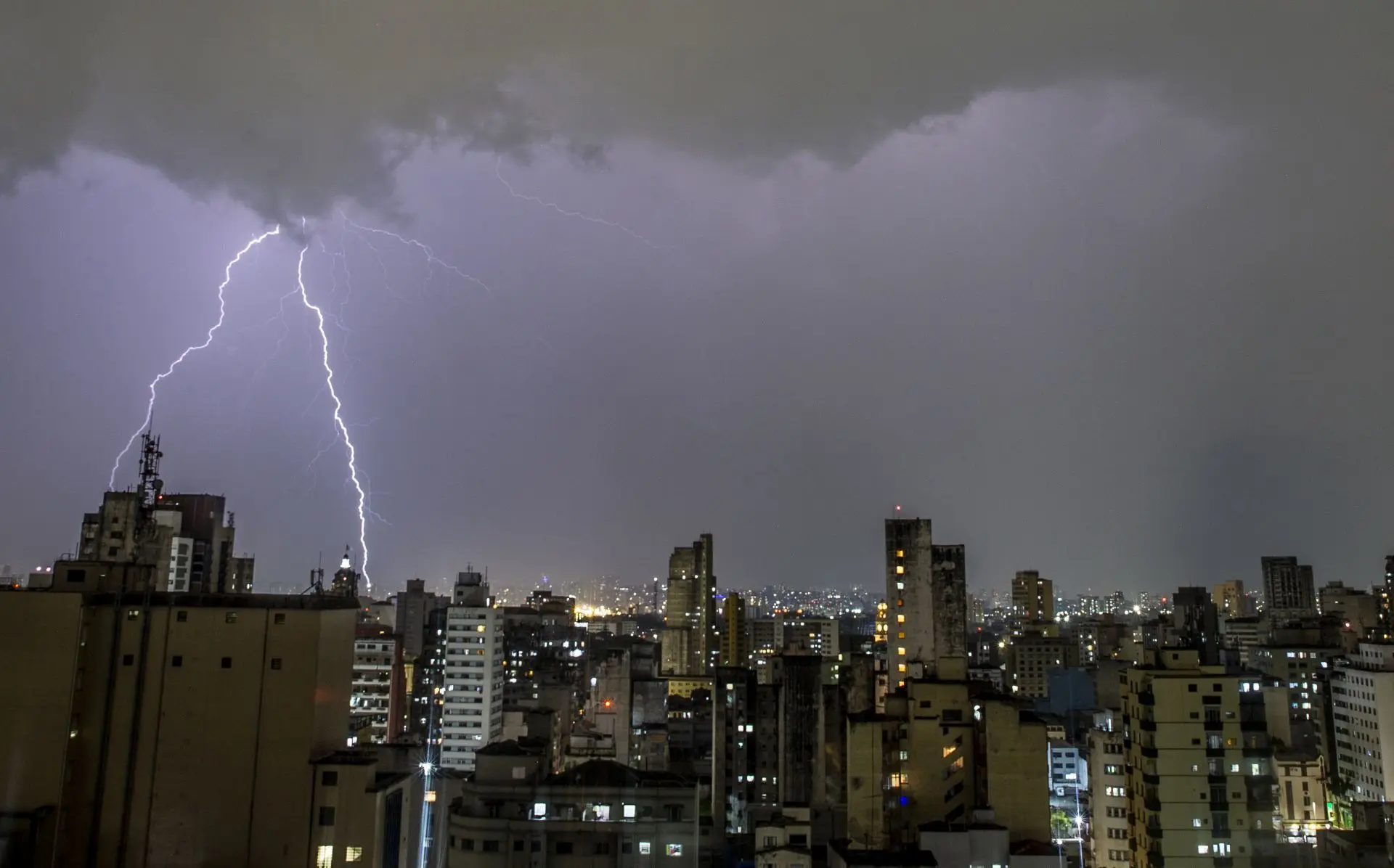 Prepárate para las lluvias de este miércoles 15 de octubre. Cuartoscuro.