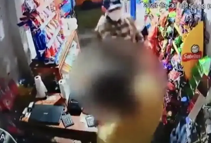 Violento asalto: adulto mayor es atacado a machetazos en su tienda en Nuevo León