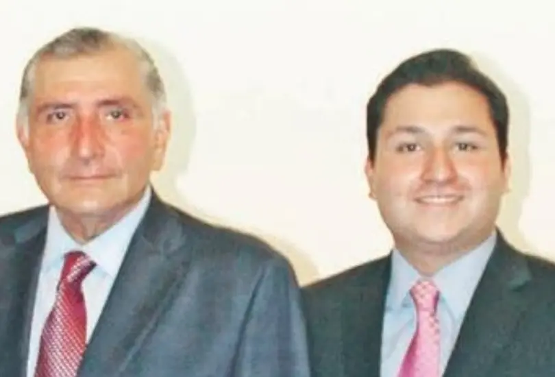 En ese momento, su padre se desempeñaba como gobernador de Tabasco.