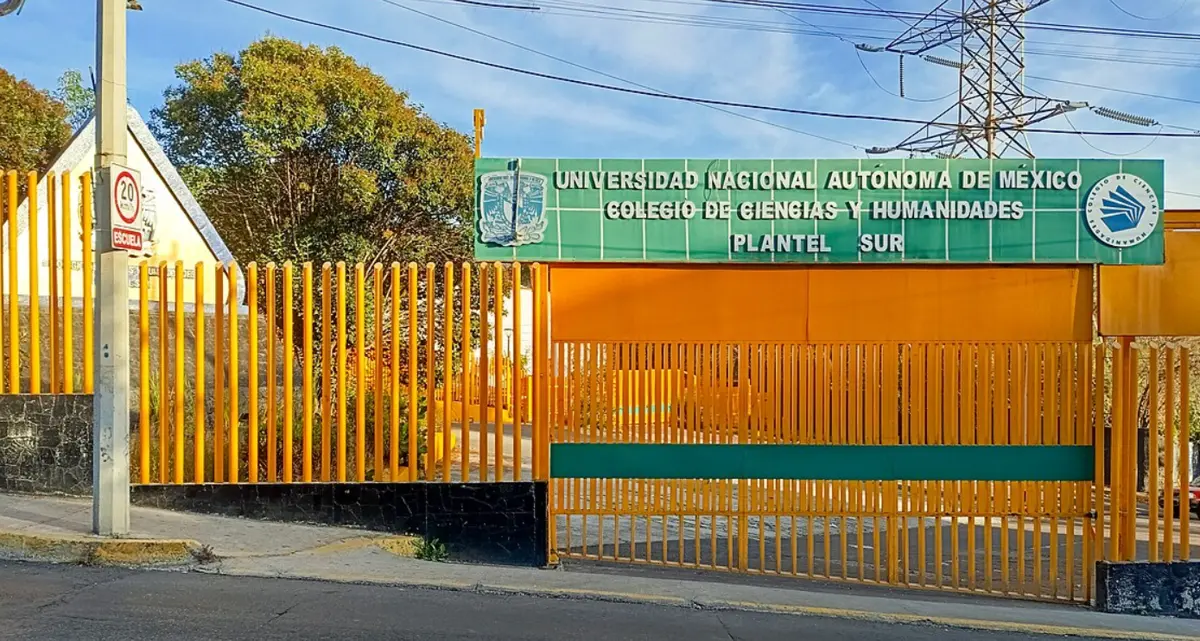Diversos planteles de la UNAM se declararon en paro de actividades para exigir mayor seguridad y protocolos de prevención ante posibles amenazas. Especial.