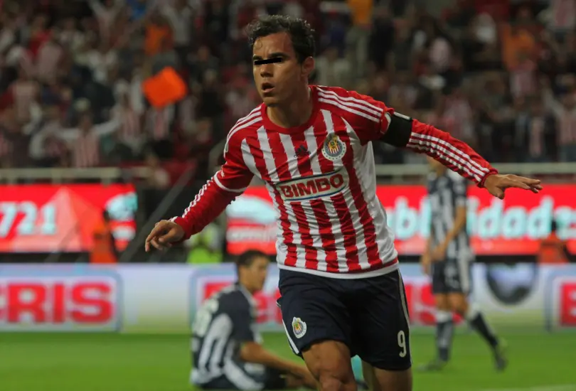 Fue un jugador destacado y máximo goleador histórico de Chivas. Fue un jugador destacado y máximo goleador histórico de Chivas.