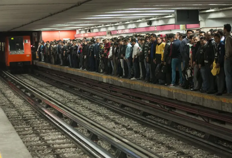 Los retrasos en el servicio del Metro pueden ocurrir por diferentes causas.