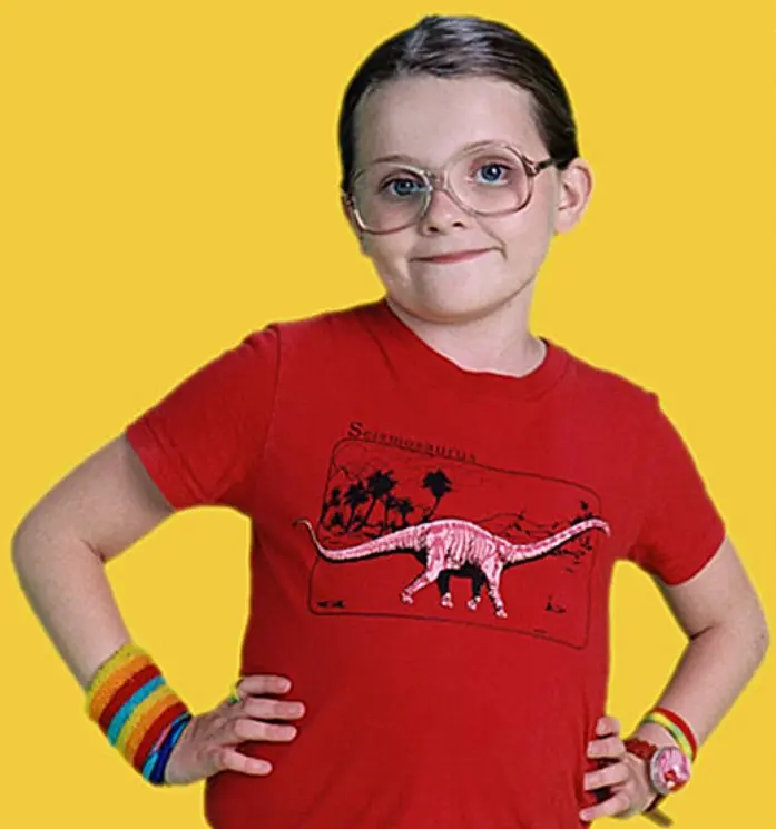 La trama sigue a Olive, una niña con anteojos que quiere participar en una competencia de belleza en California.