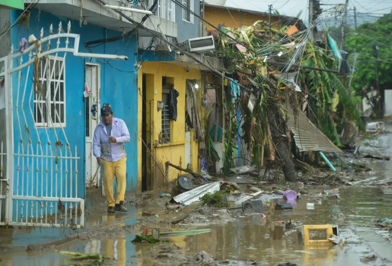 Lluvias devastan el centro de México: más de 40 muertos y miles de afectados en cinco estados Lluvias devastan el centro de México: más de 40 muertos y miles de afectados en cinco estados