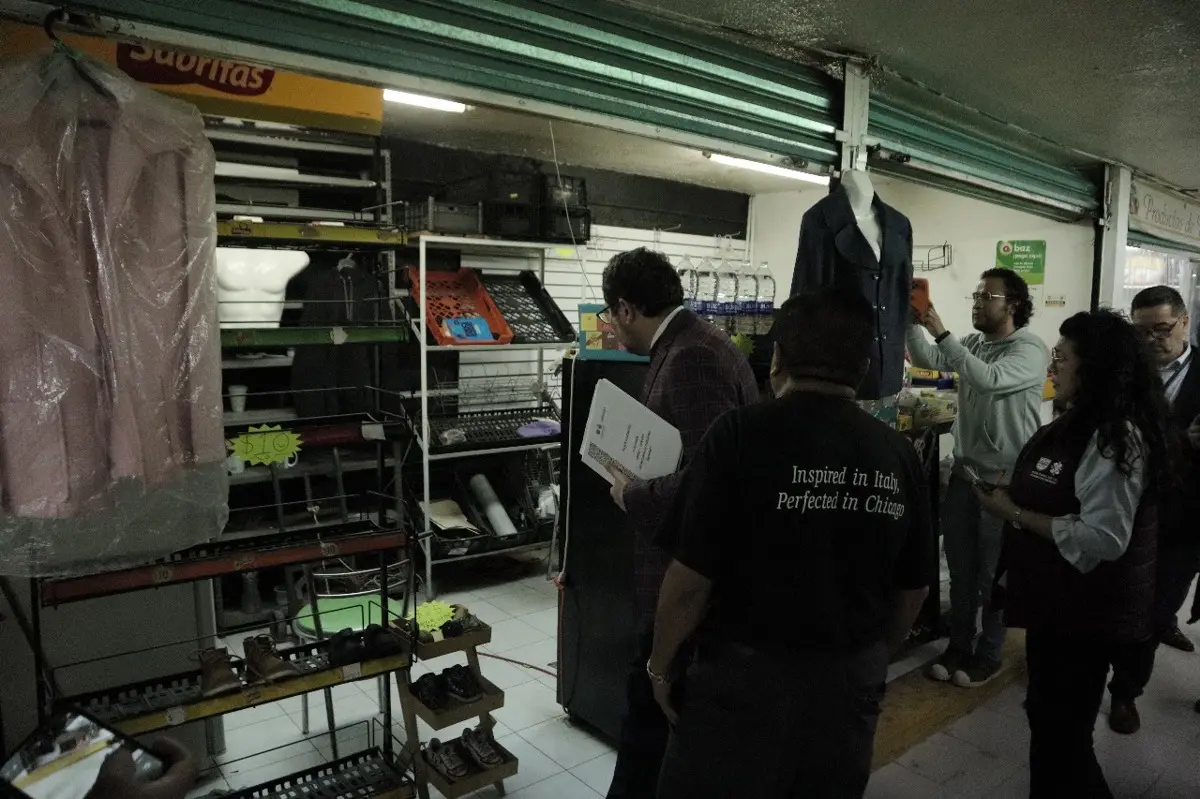 Los locatarios entregaron sus espacios de manera voluntaria, luego de acordar que el proceso se realizará con transparencia y respeto a sus fuentes de trabajo. Gobierno CDMX.