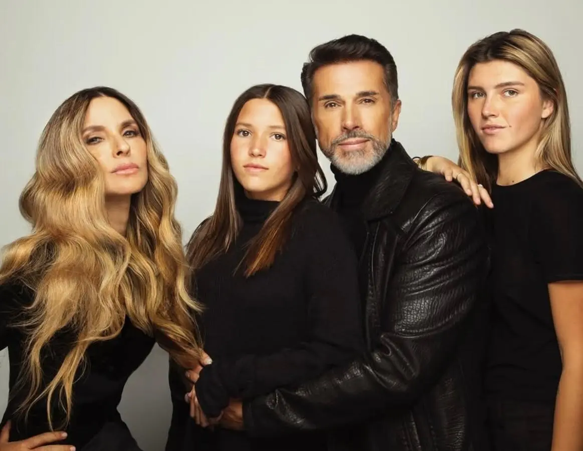 Desde pequeña, Antonia mostró interés por el medio del espectáculo.