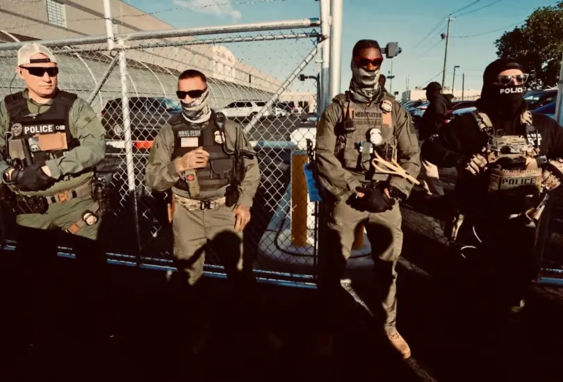 Cárteles mexicanos y grupos extremistas declaran la guerra a EE.UU.: ofrecen 50 mil dólares por agentes migratorios Cárteles mexicanos y grupos extremistas declaran la guerra a EE.UU.: ofrecen 50 mil dólares por agentes migratorios