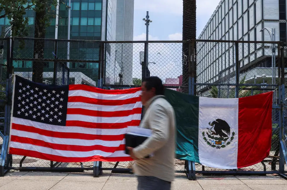 Estas decisiones son (según Estados Unidos) una medida de seguridad para regular el crimen organizado entre México y EEUU. Especial