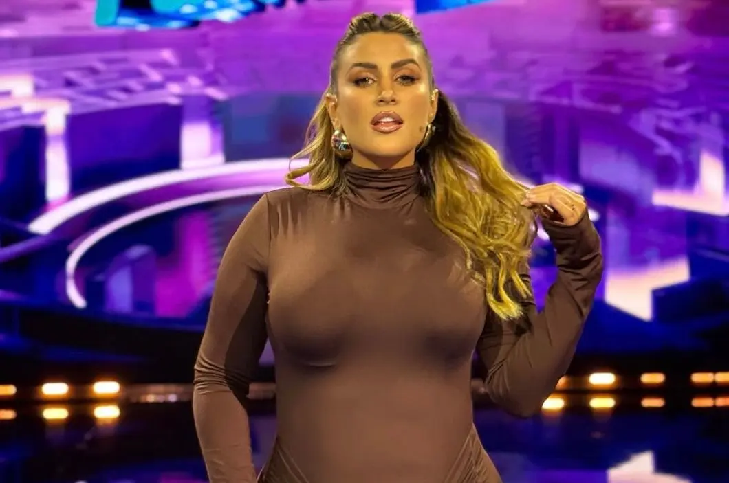 Desde el nacimiento de su primer hijo, Sofía ha enfrentado duras críticas en redes porque no ha logrado bajar de peso.