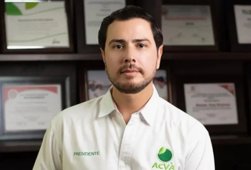 Asesinan a Bernardo Bravo, líder limonero en Apatzingán Asesinan a Bernardo Bravo, líder limonero en Apatzingán