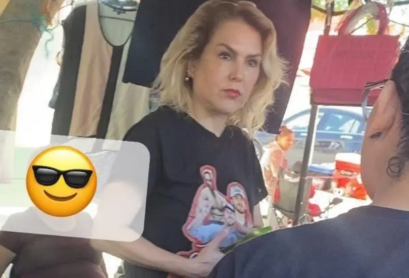 Mamá de Aldo de Nigris en el tianguis Mamá de Aldo de Nigris en el tianguis