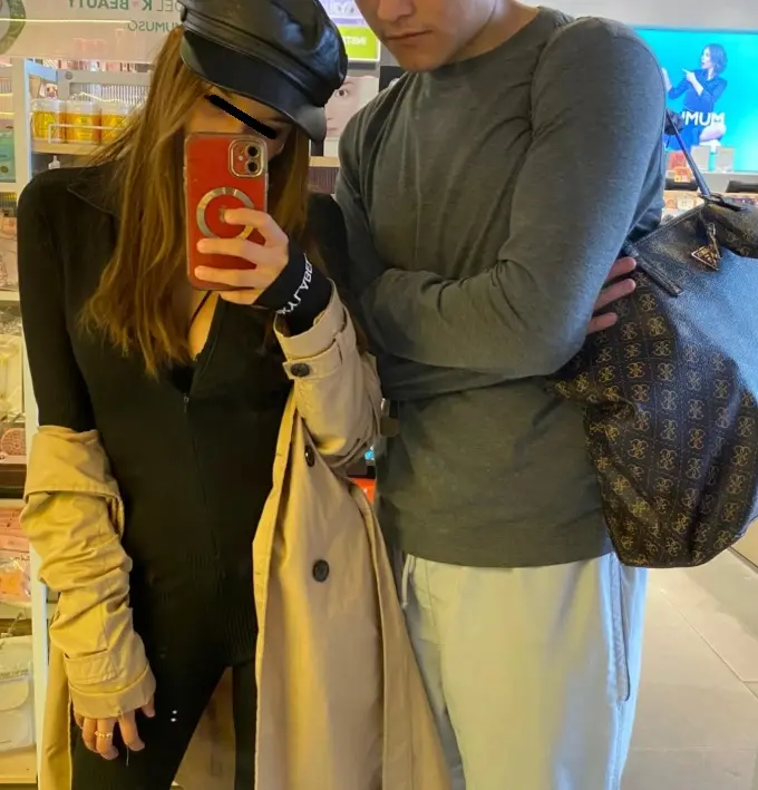 De acuerdo con los primeros reportes, minutos antes del hecho, Yusvely habló por teléfono con su pareja. Instagram.