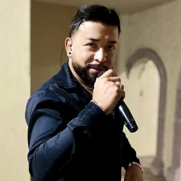 Asesinan a balazos a "El Bosho", vocalista de Grupo Dorado; se encontraba junto a su familia